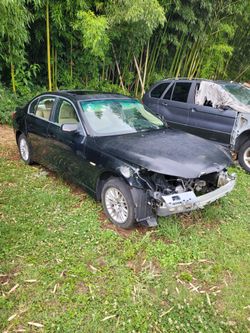 2005 BMW 530i Part Out