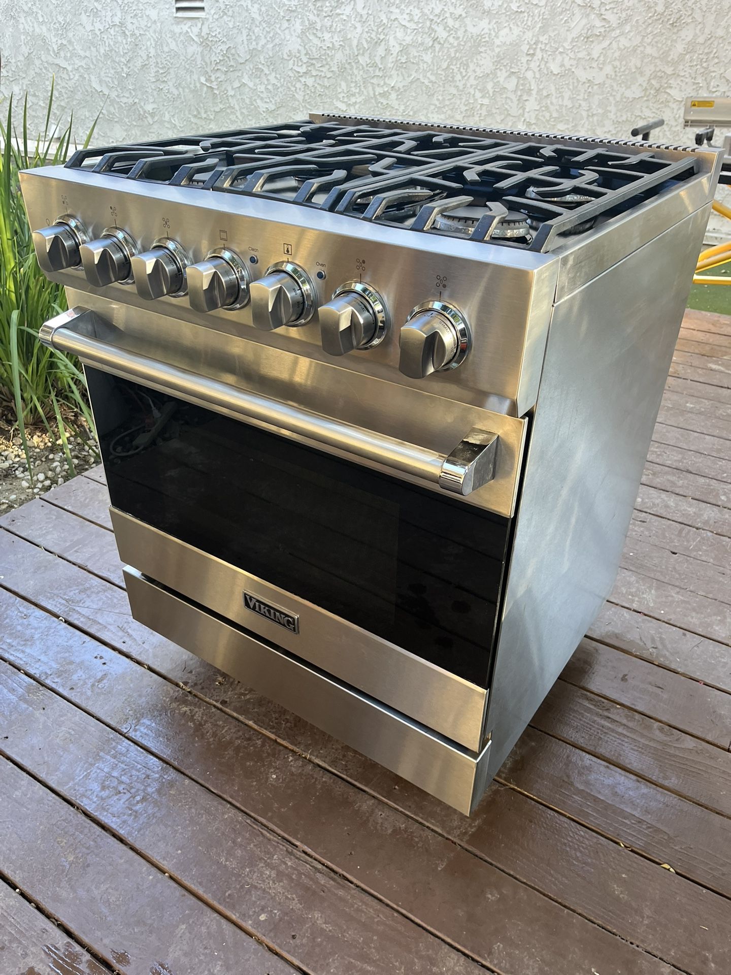30 Inch Viking Freestanding Gas Range