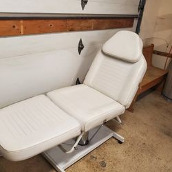Esthetician / Massage Chair 