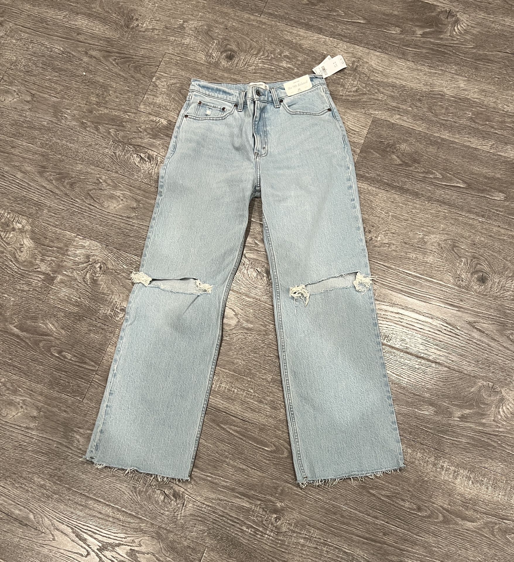 Abercrombie & Fitch Light Blue High Rise 90s relaxed Women Jeans size 29
