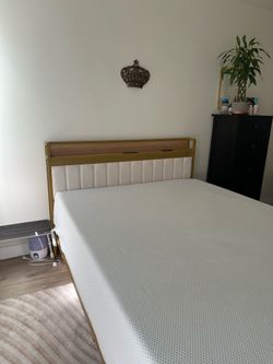 Zinus 12-Inch Queen Memory Foam Mattress - Green Tea Cooling