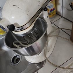 Old-school Standing Kitchenaid Mixer