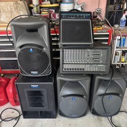 Speakers Monitor And More