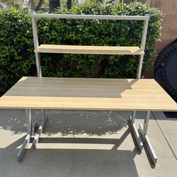 Free Desk