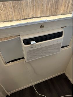 AC Window Unit