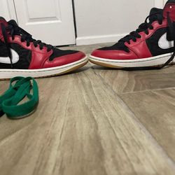 Jordan 1 Christmas Edition 