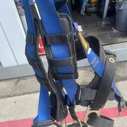safety harnes 