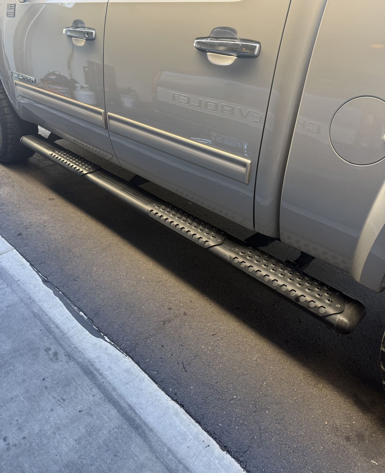 Side Steps GMC Sierra Chevy Silverado Chevrolet Side Steps