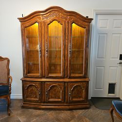 Dining room and Hutch