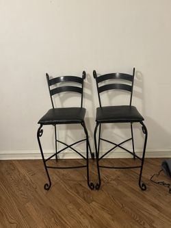 BLACK CHAIRS