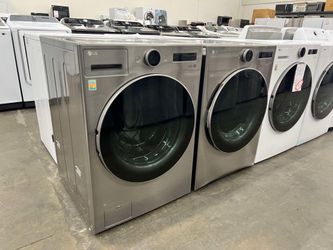 LG Smart Ai front load washer and electric dryer in Graphite  WM5500HVA / DLEX5500V