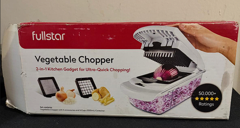 Fullstar 2-in-1 Vegetable Chopper with Container