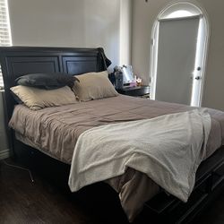 Queen Bed + set