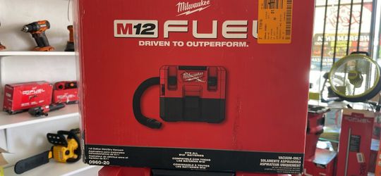 Milwaukee M12 FUEL Vacuum
