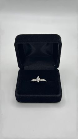 14KT White Gold Marquise Diamond Engagement Ring