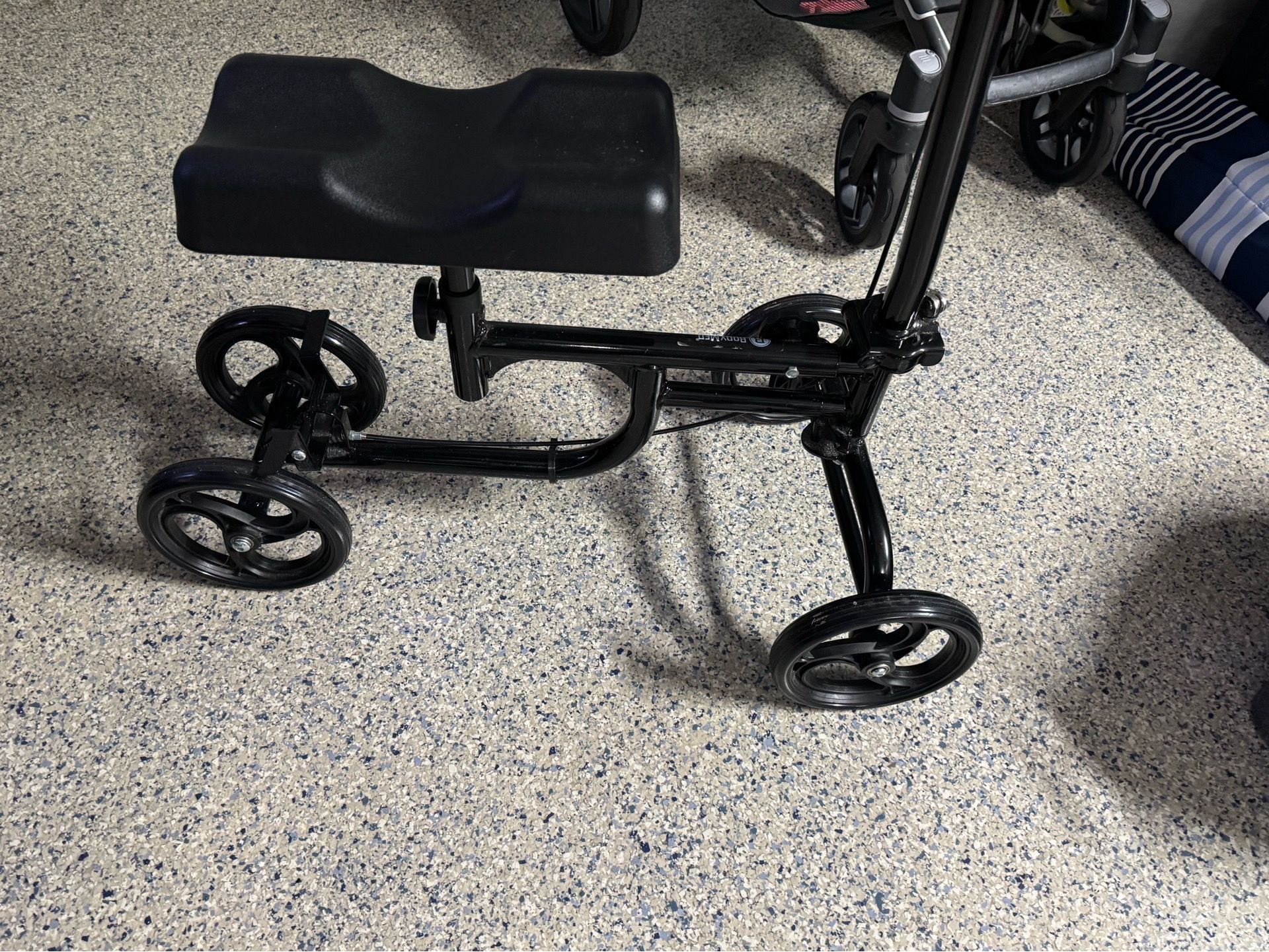 Knee Scooter
