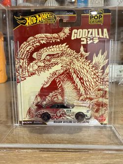 Hot wheels Godzilla skyline