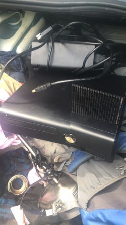 Xbox 360 slim console