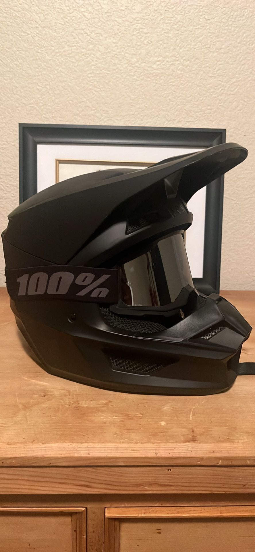 Fox Racing V1 Motocross Helmet