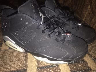 Jordan 6s size 10 1/2