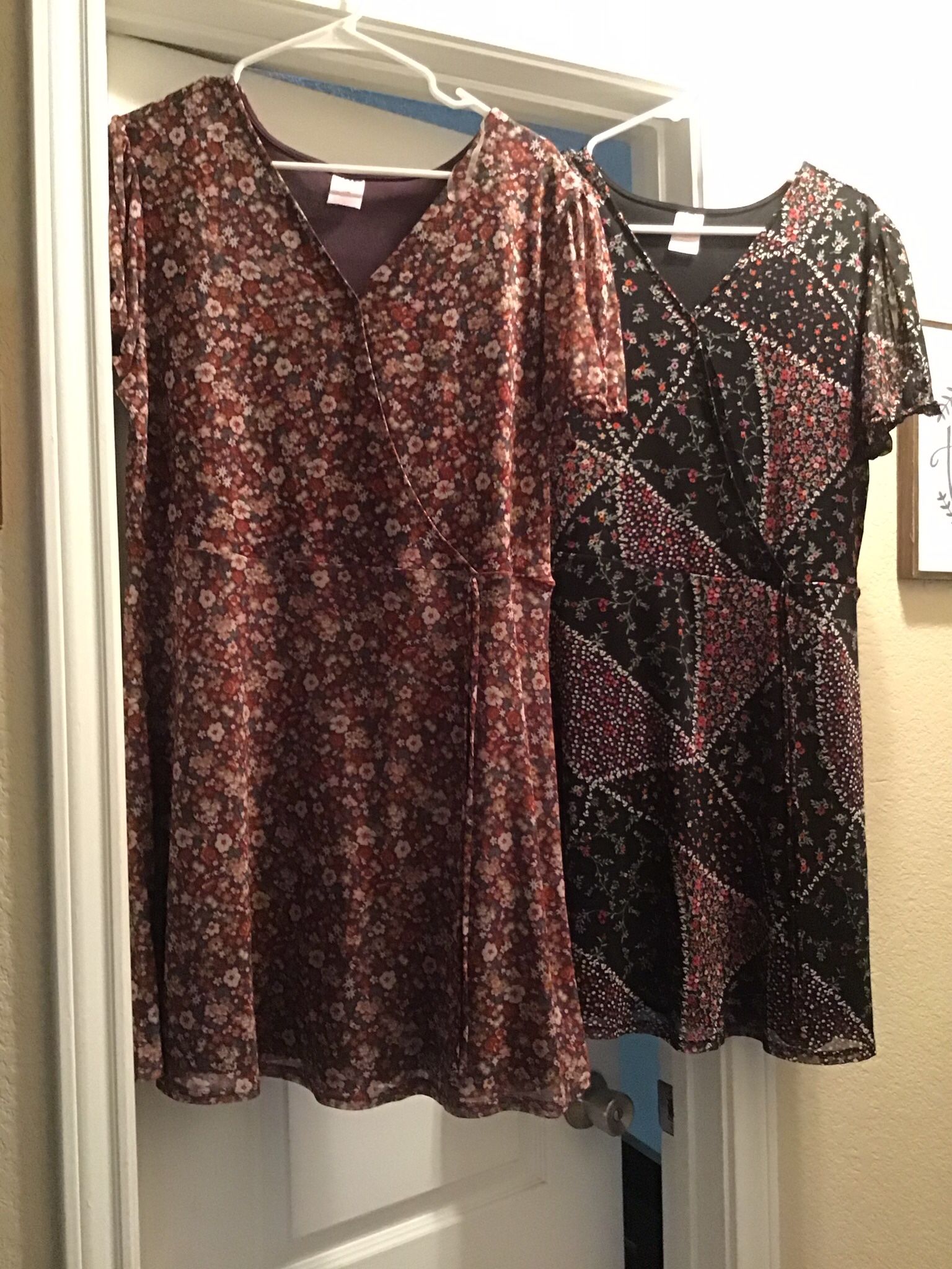 2 Juniors Dresses Sz 19, Never Worn 