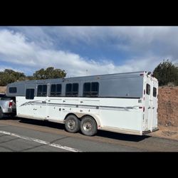 Trail West Sierra 4 horse trailer