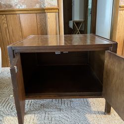 2 End Tables