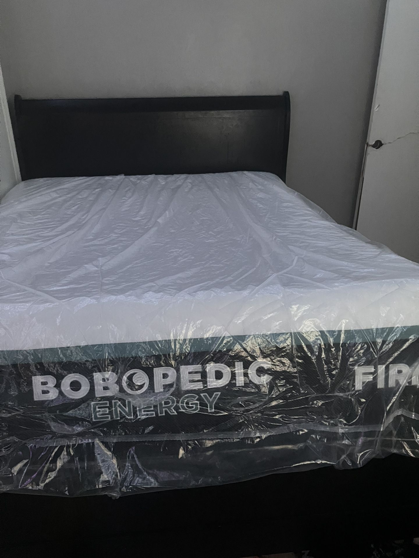 Queen Bed
