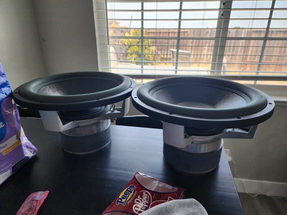 Competition 15 Inch Subwoofers 1500 Watts Each