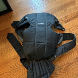 Baby bjorn Carrier