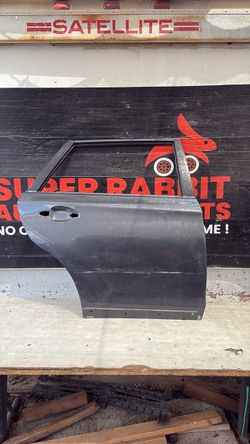 2015 Outback Door Rear Passenger OEM 2019