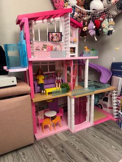 Barbie DreamHouse 3-Story Dollhouse with Accessories