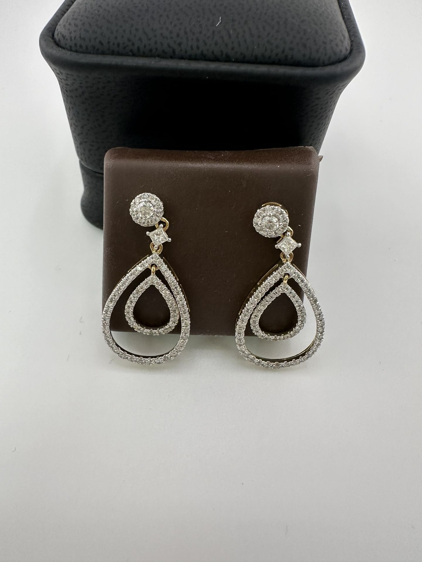 14K Yellow Gold, 1.50 All Natural Diamond Earring