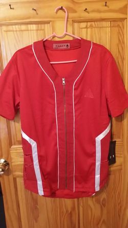 Black Pyramid red Jersey