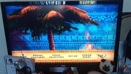 47 INCH tv vizio flat screen movies and tv stand