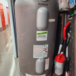 *LIKE NEW* Rheem Electric Water Heater