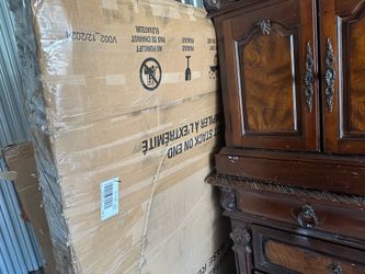 Adjustable queen frame