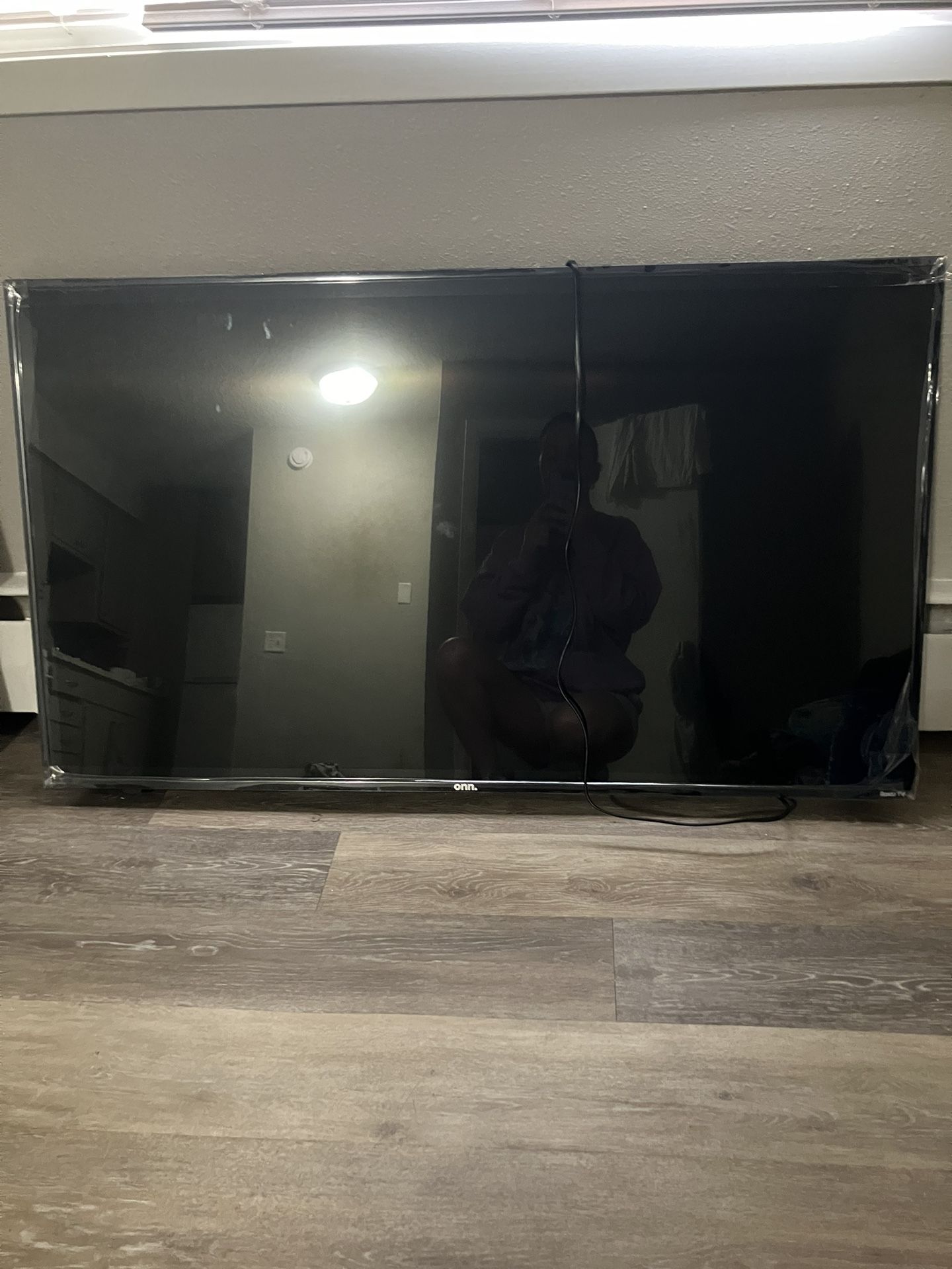Tv 48” Roku