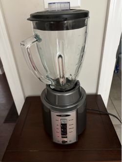 Oster blender. Glass.   Great brand
