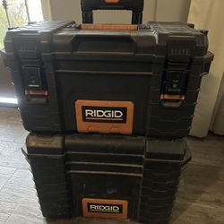 Rigid Stackable Rolling Toolbox