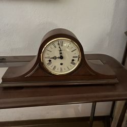 Howard Miller clock