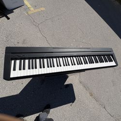 Yamaha P35 Nice Beautiful Piano $250