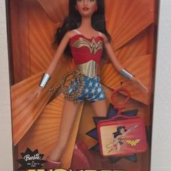 Set Of 6 DC Barbie As Wonder Woman, Batgirl, Supergirl, Harley Quinn, Lois Lane, Poison Ivy