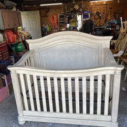 Convertible Crib