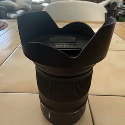 Nikon  Z 24-70mm F4 Lens