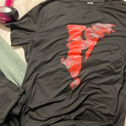 Rare Vlone XL Shorts And Tshirt