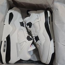 Jordan Retro 4 Sail Size 8.5 Men Or 10 Woman 