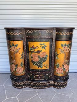 Black & Gold Decor cabinet