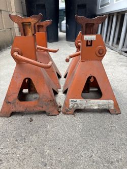 Qty 4 - 3T Jack Stands
