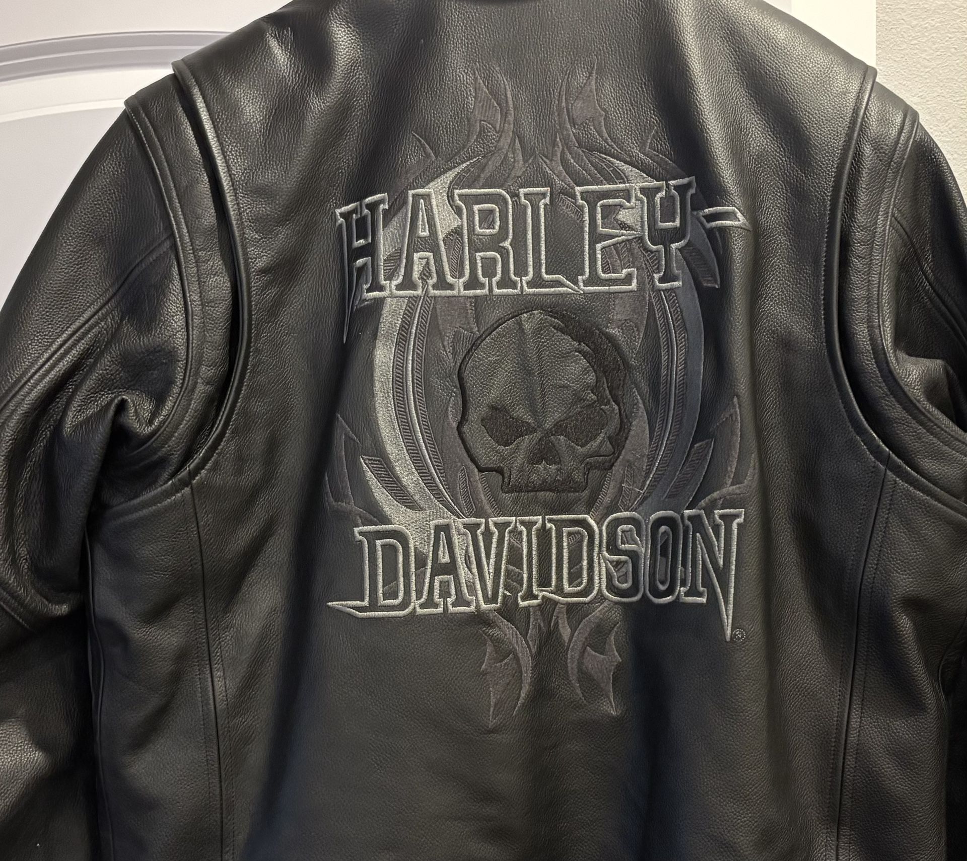 Harley Davidson Leather Jacket - Men’s L